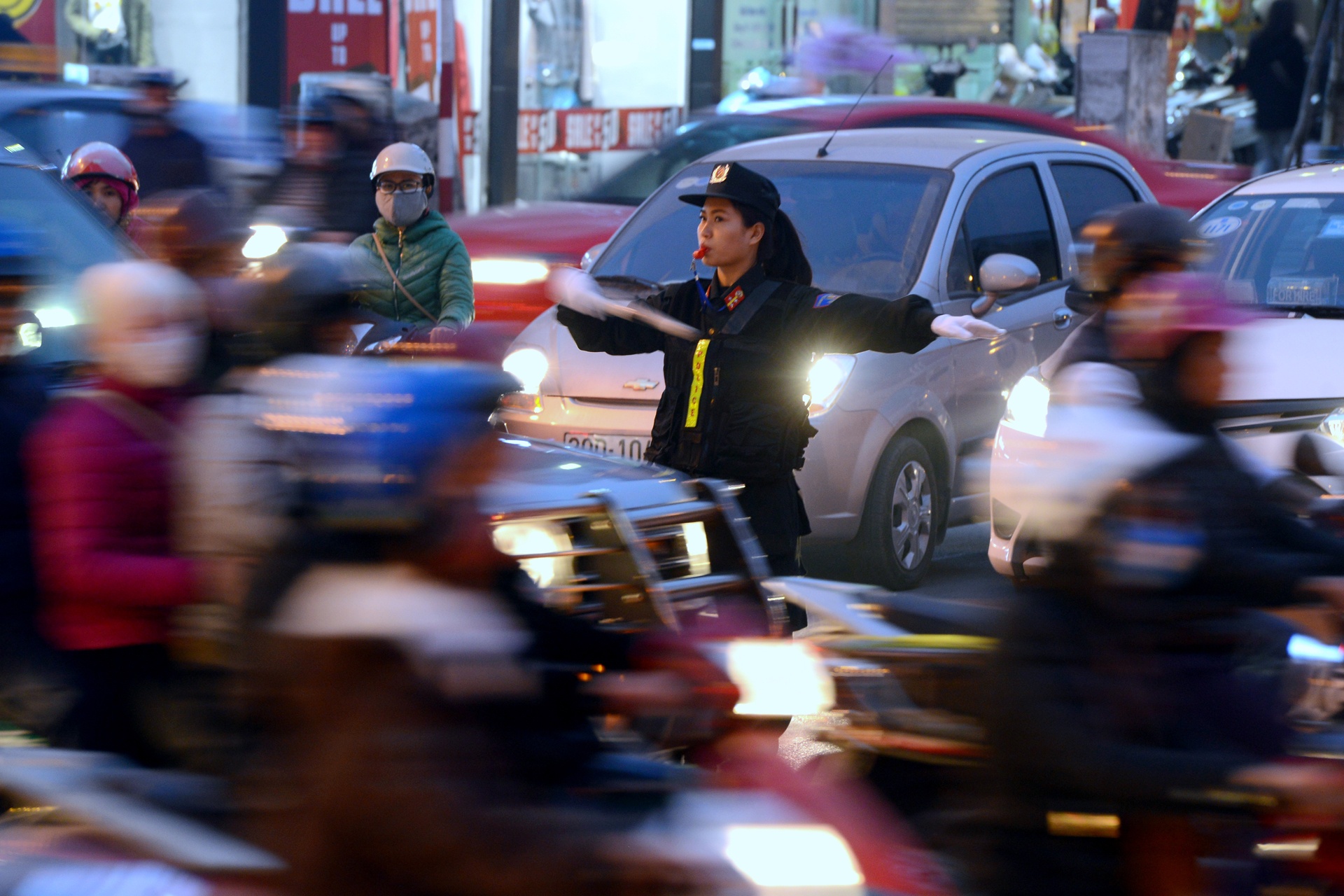 Nhung bong hong canh sat dac nhiem anh 12