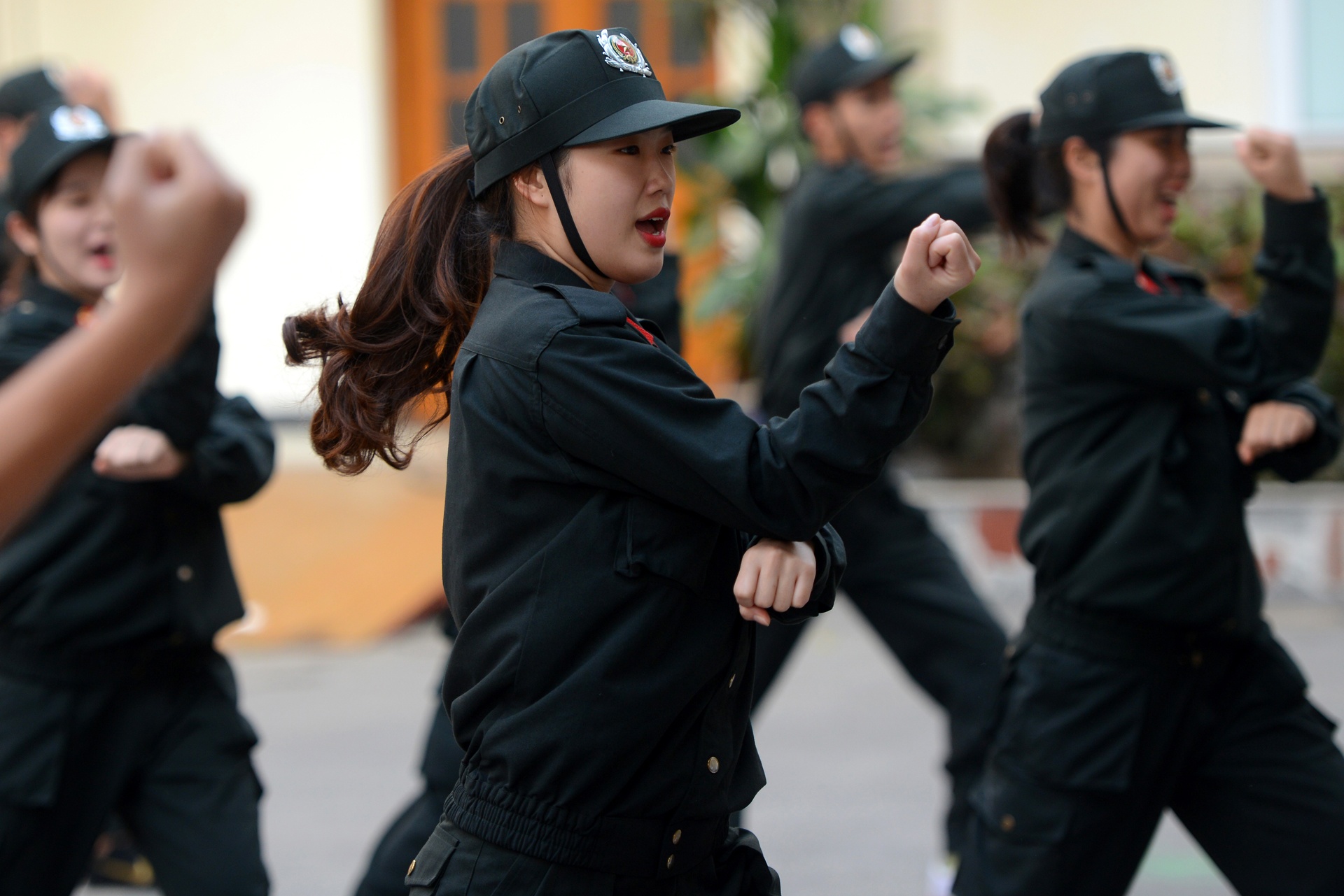 Nhung bong hong canh sat dac nhiem anh 2