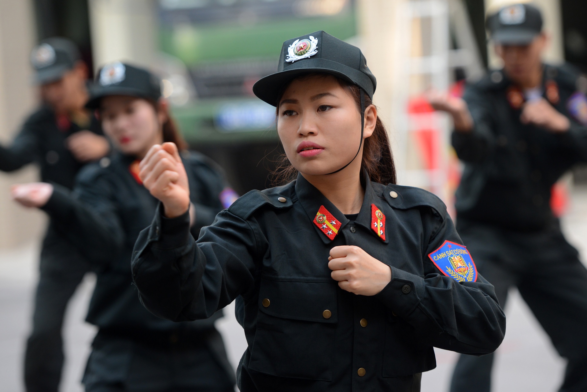 Nhung bong hong canh sat dac nhiem anh 3