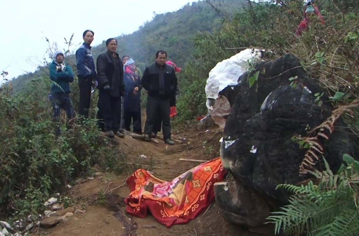 Toan canh vu tham sat 3 nguoi o Dien Bien hinh anh