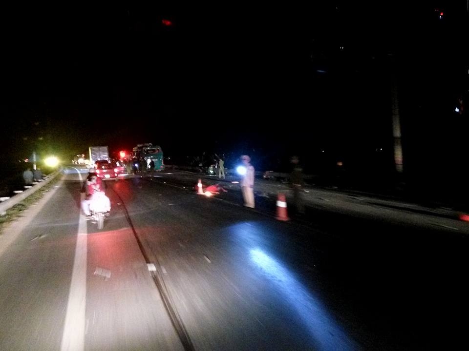 Nổ xe khách giường nằm ảnh 1 No xe khach giuong nam anh 1