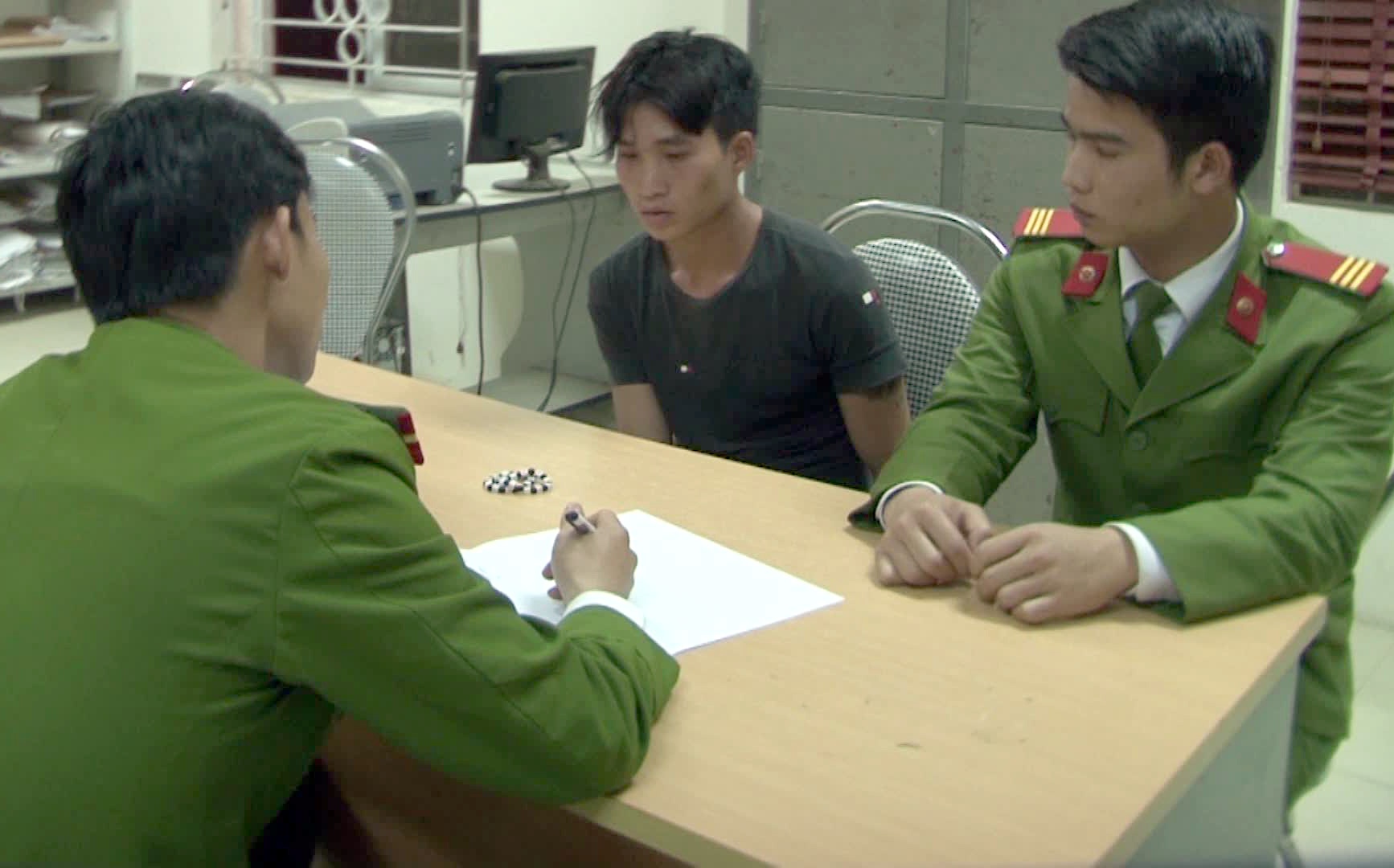 Doat mang nguoi o dam ma vi muon dien thoai khong duoc hinh anh
