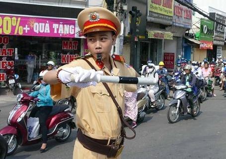 Cau be ung thu xuong o Sai Gon thuc hien uoc mo lam CSGT hinh anh