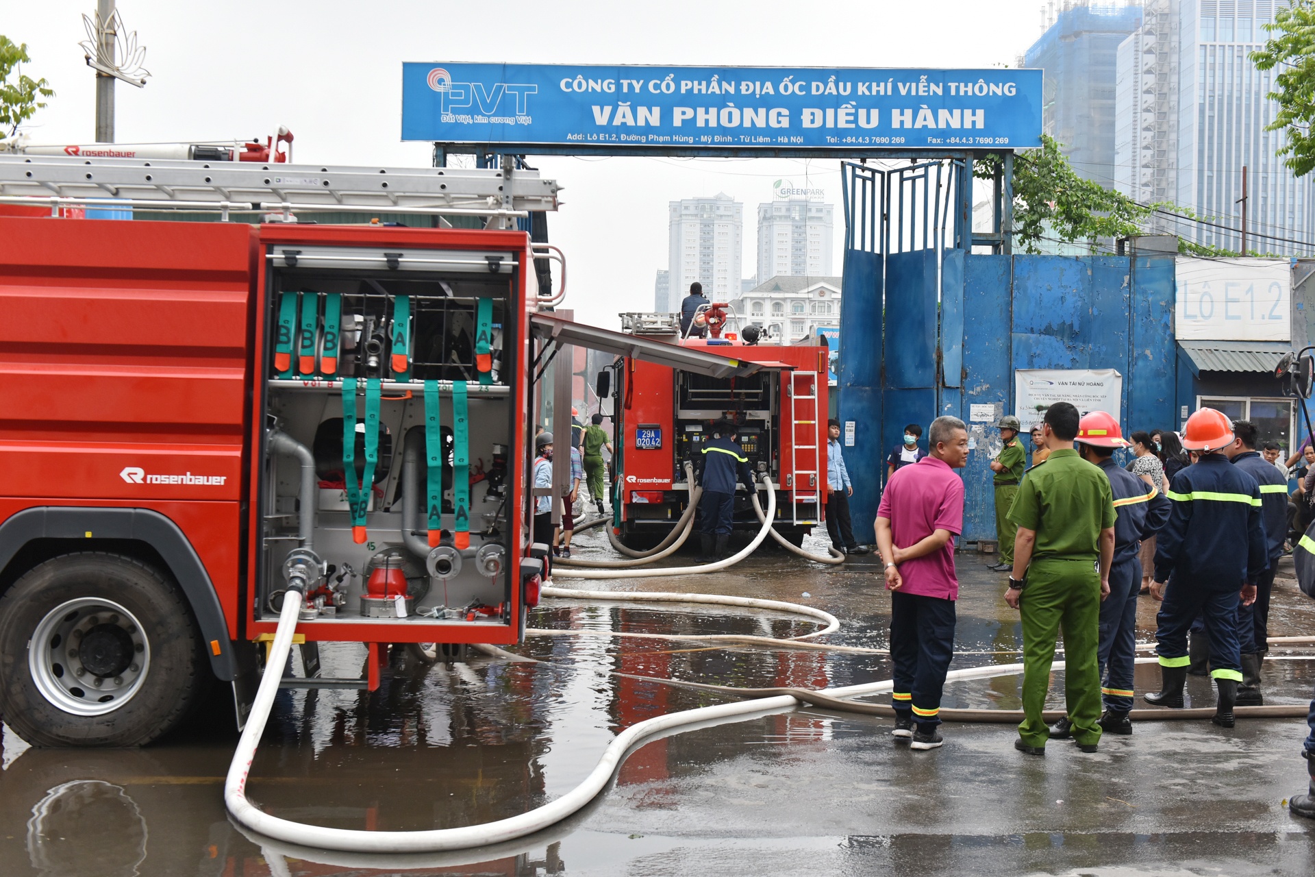 Cháy kho hàng gần Keangnam ảnh 11 Chay kho hang gan Keangnam anh 11