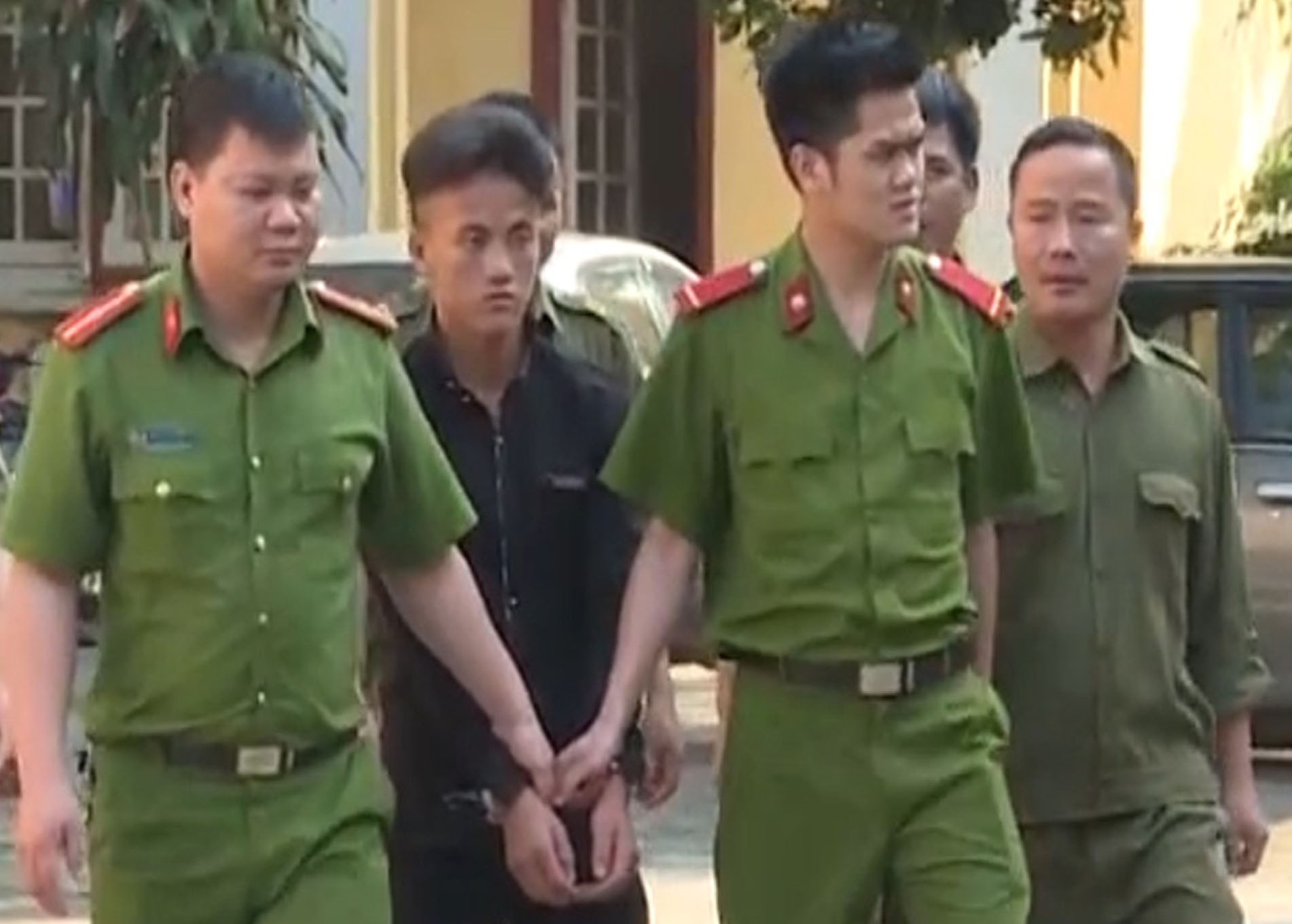 Bat 9X lua ban thieu nu sang Trung Quoc hinh anh