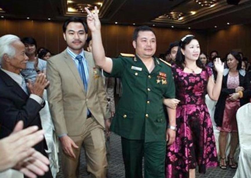 Yeu cau lam ro viec chi gan 900 ty cua 'sep' Cong ty Lien Ket Viet hinh anh