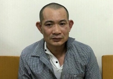 Bat khan cap bao ve bi to dam o thieu nu 15 tuoi trong nha ve sinh hinh anh