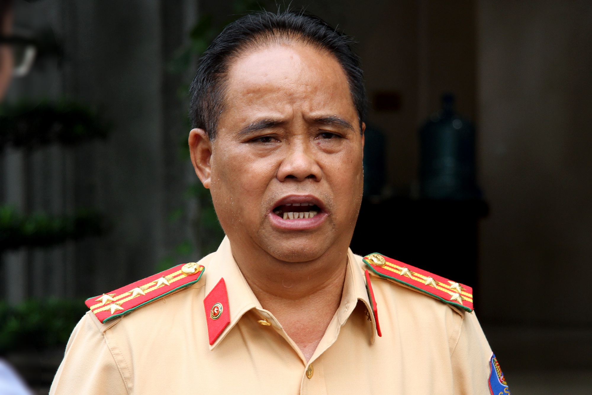 Xe tai qua tai ‘co phai con kien dau ma khong nhin thay’ hinh anh