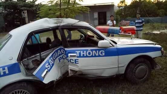 Thieu uy canh sat bi thuong khi duoi xe hop cho 3.000 vien ma tuy hinh anh