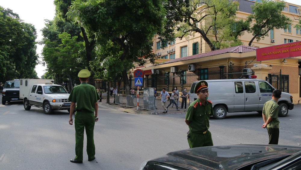 Xet xu Ha Van Tham anh 1