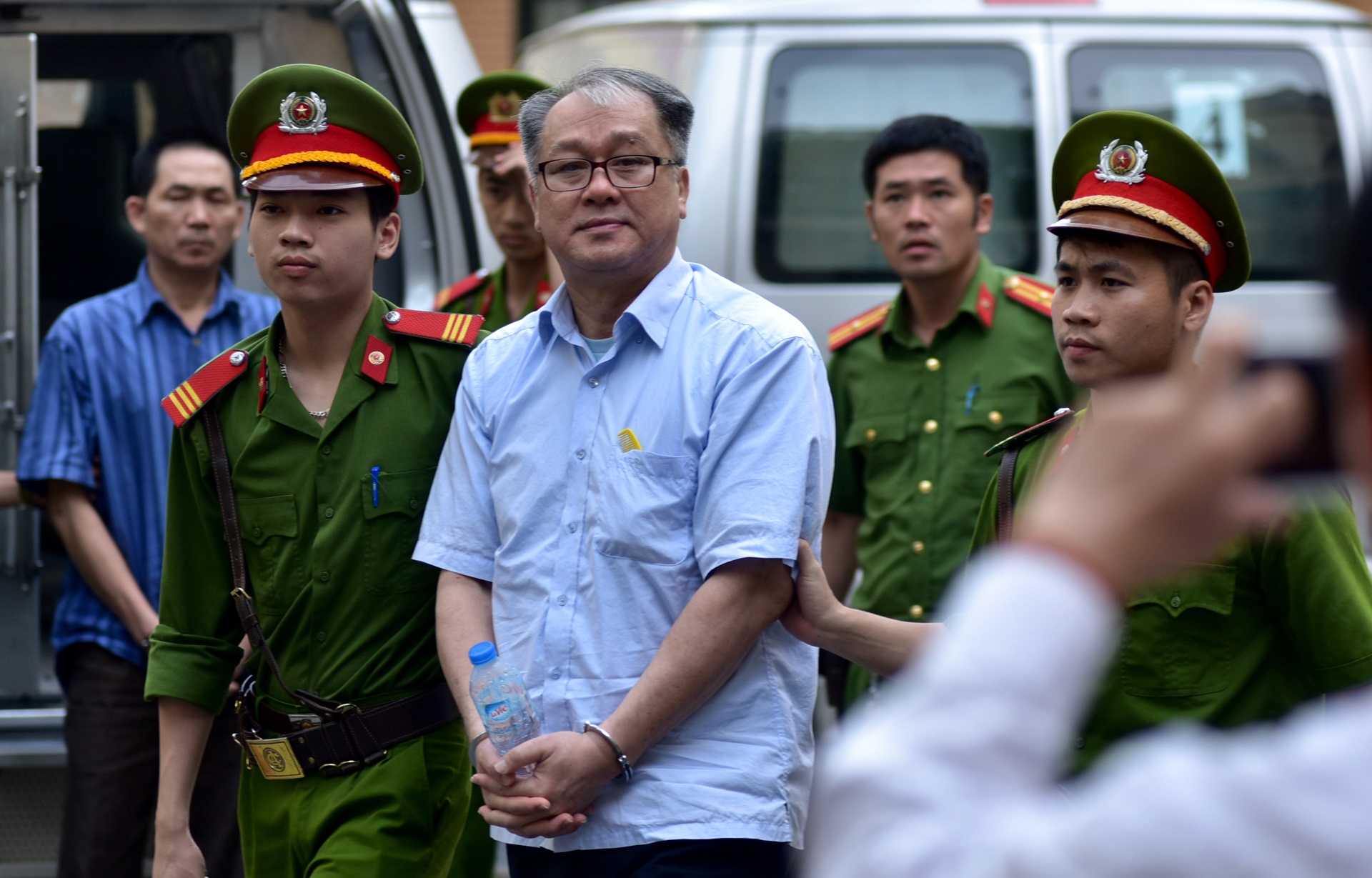 Xet xu Ha Van Tham anh 5