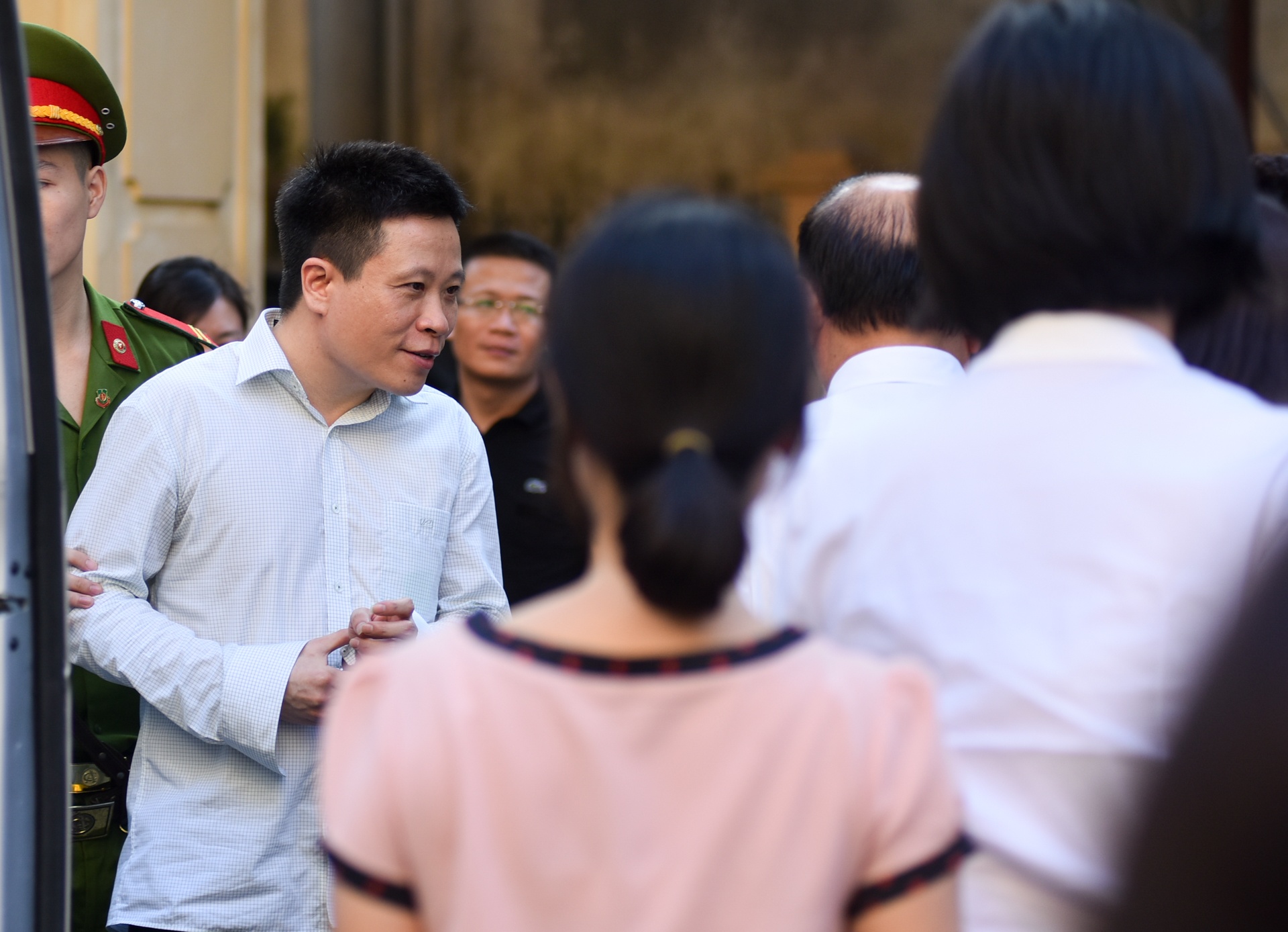 Ha Van Tham noi ve khoan no xau o Oceanbank hinh anh