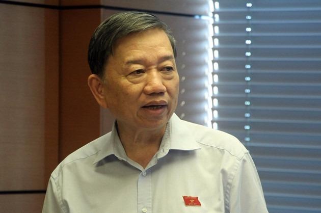 Bo truong To Lam noi ve dieu tra an tham nhung hinh anh