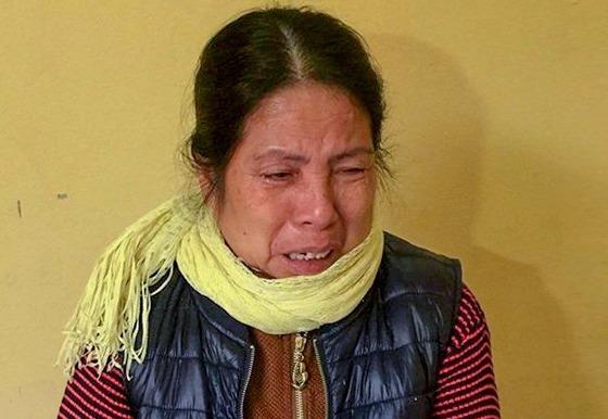 Khoi to nu giup viec bao hanh be gai hon mot thang tuoi hinh anh