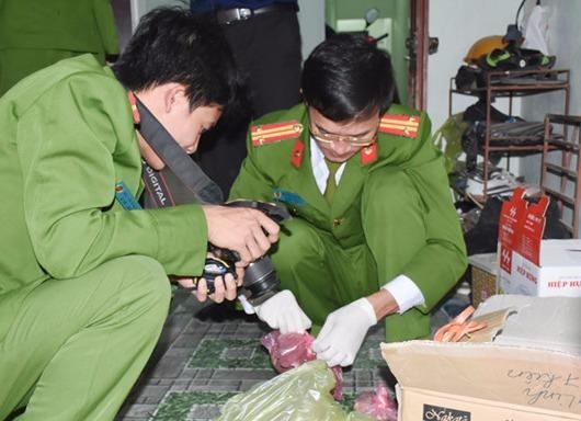 3 cau hoi cho giai dap vu tim thay thi the be 20 ngay tuoi o bai rac hinh anh