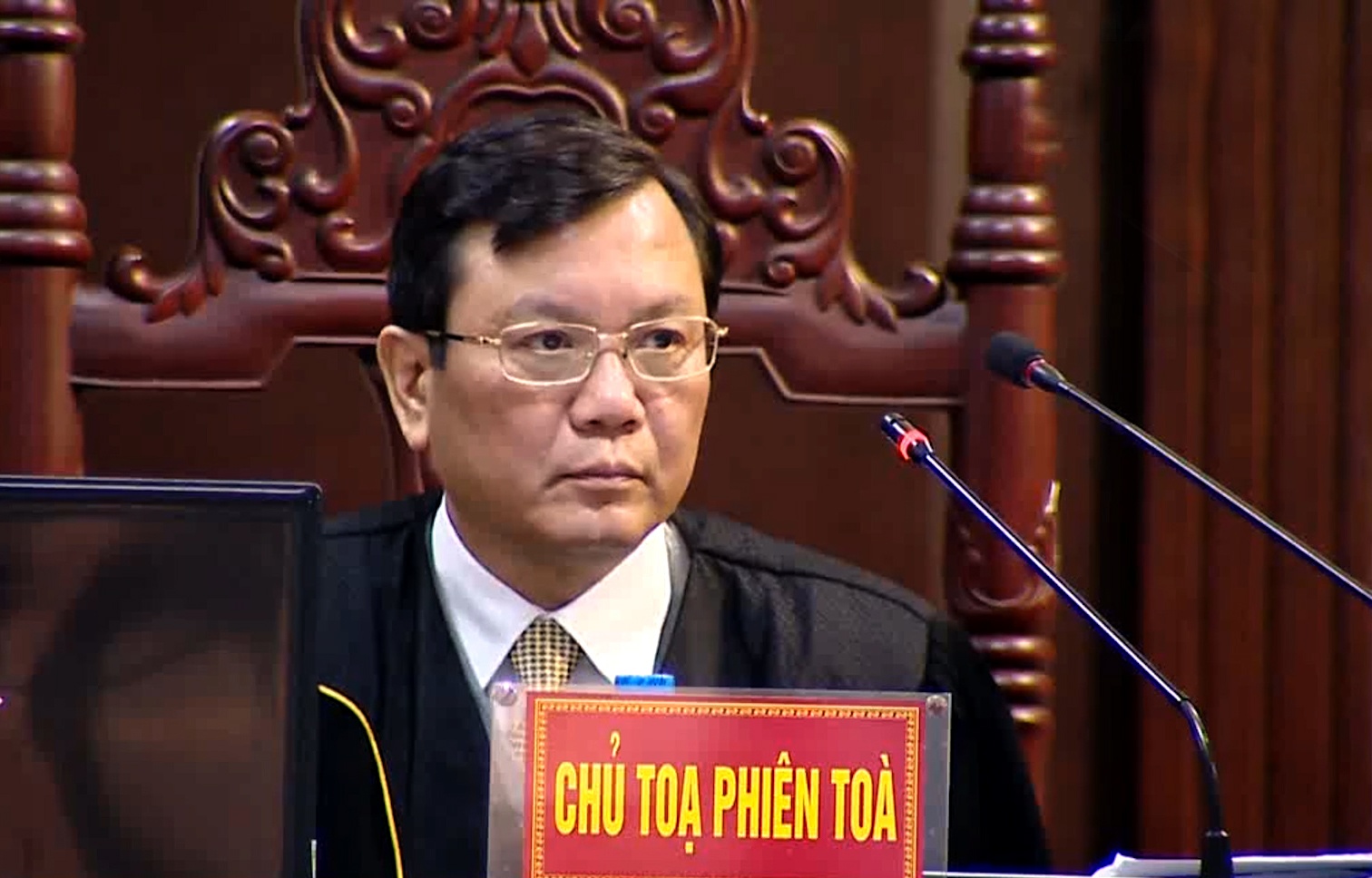 Xet xu Dinh La Thang anh 2