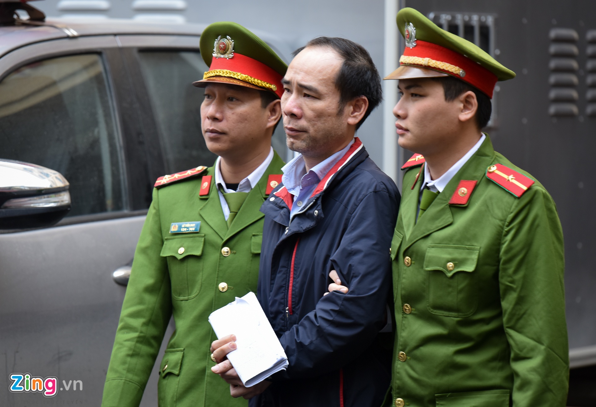 10 ngay xet xu Dinh La Thang anh 16