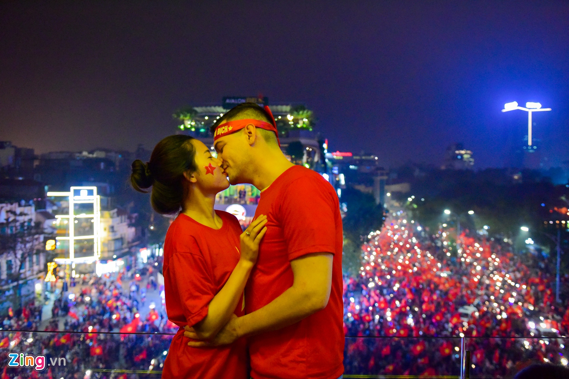 ăn mừng chiến thắng tại hồ Gươm ảnh 13 an mung chien thang tai ho Guom anh 13