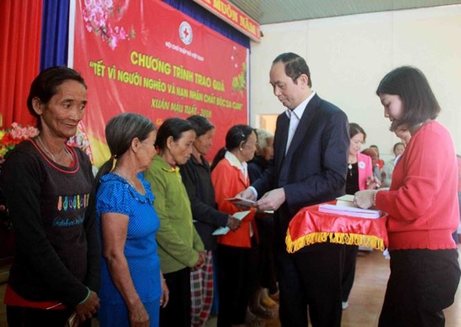 Chủ tịch nước chúc tết ở Gia Lai ảnh 3 Chu tich nuoc chuc tet o Gia Lai anh 3