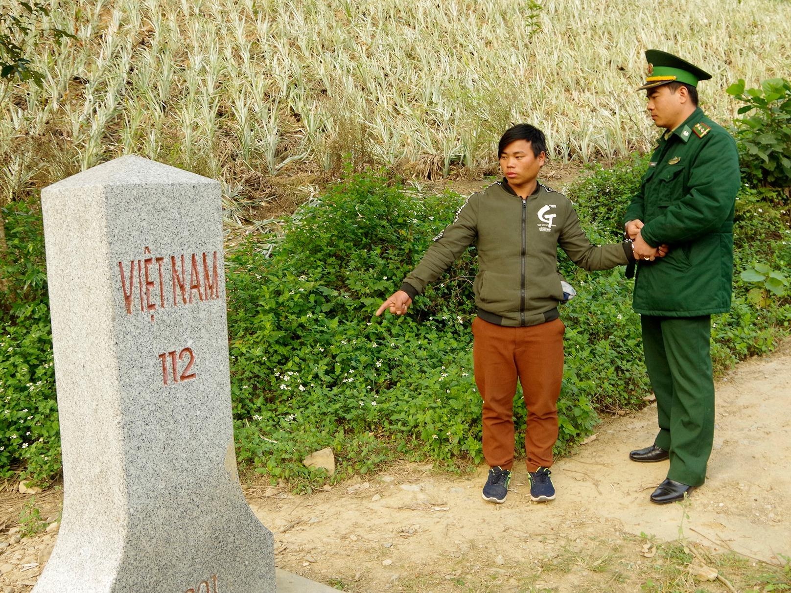 Bat 9X ban nguoi yeu 17 tuoi lay hon 40 trieu dong hinh anh