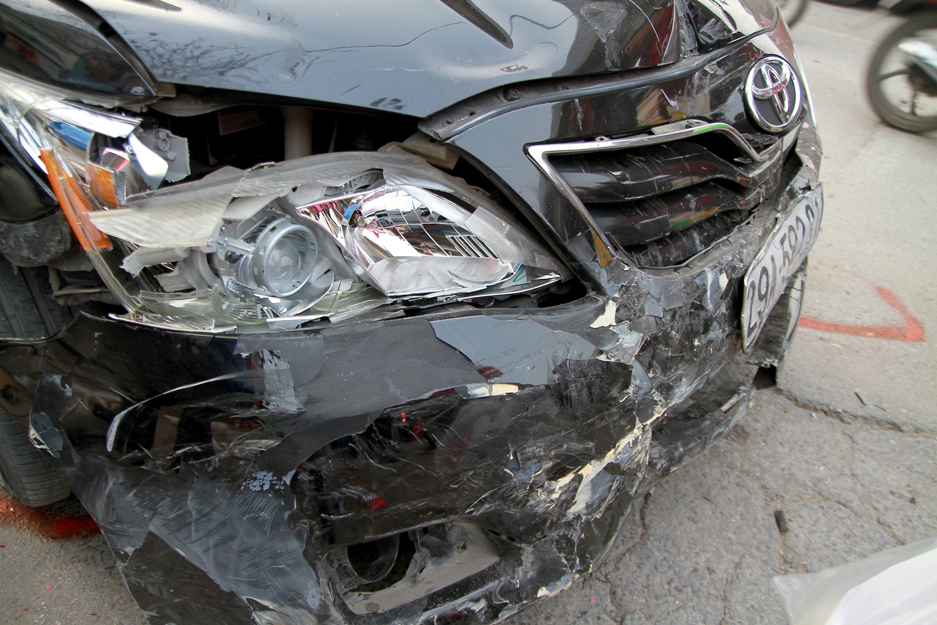 Camry tong lien hoan tren pho anh 5