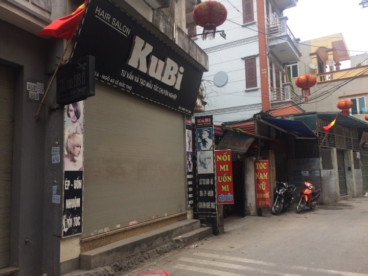 No sung trong tiem cat toc do mau thuan tinh ai anh 2