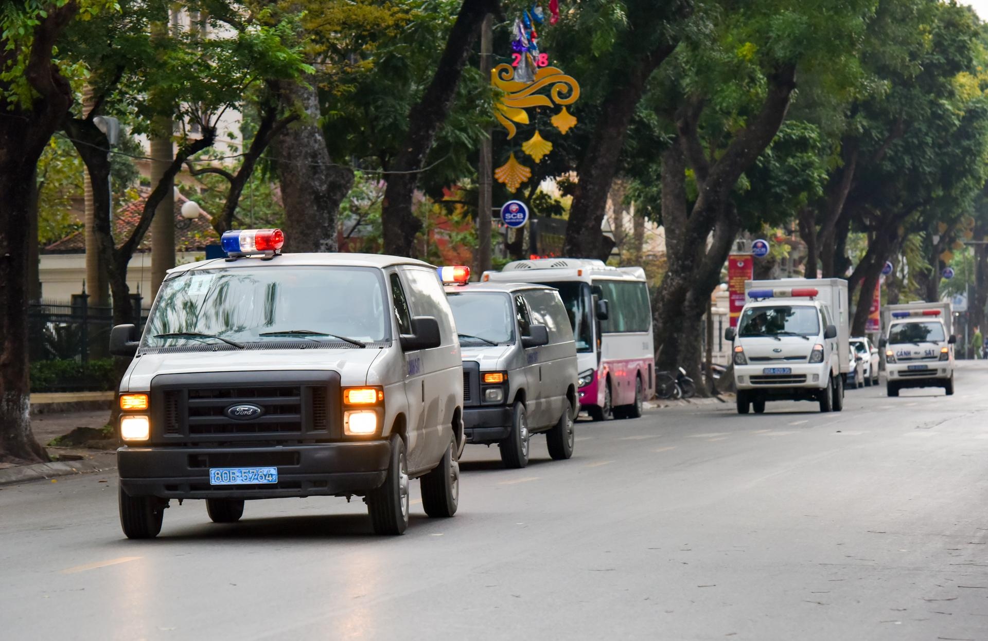 Xet xu Dinh La Thang anh 2