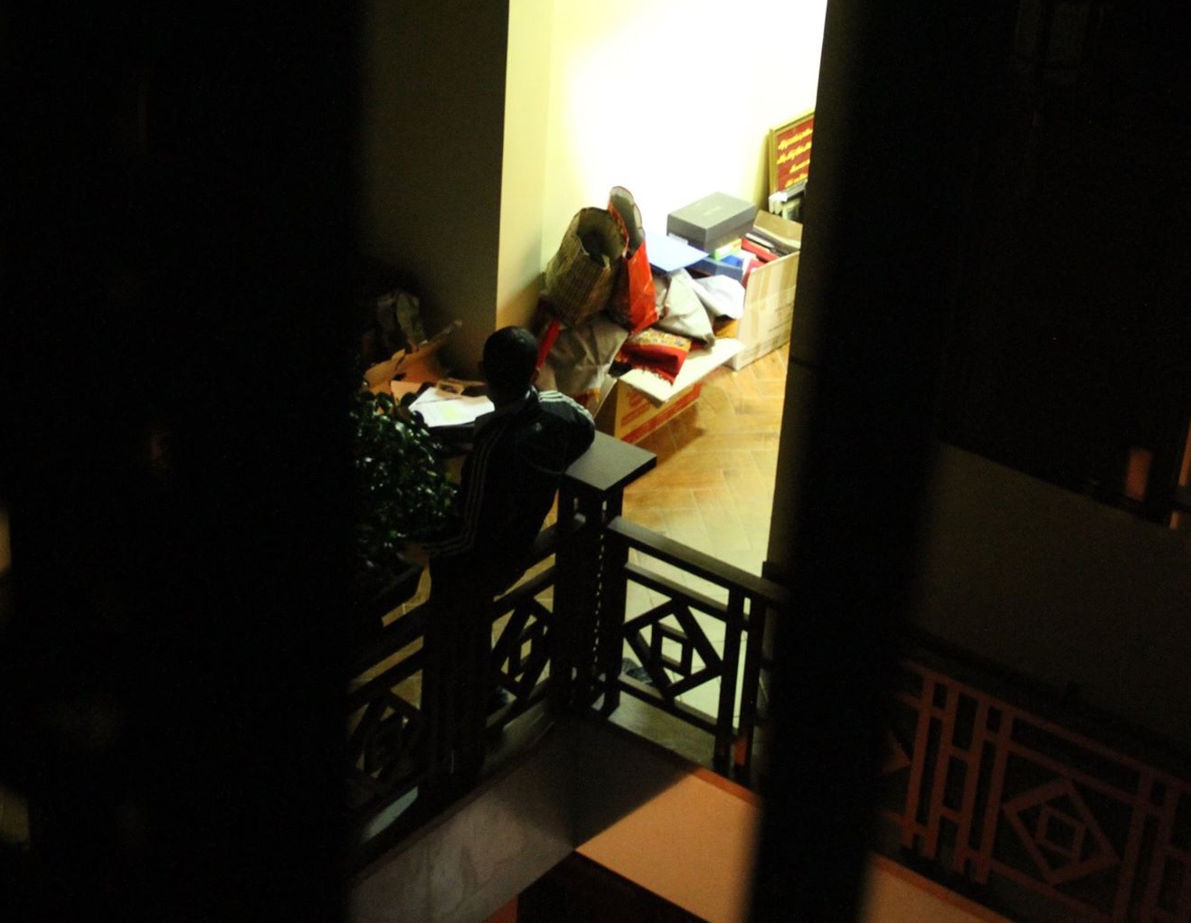 Nhieu canh sat xuat hien tai nha ong Phan Van Vinh anh 5