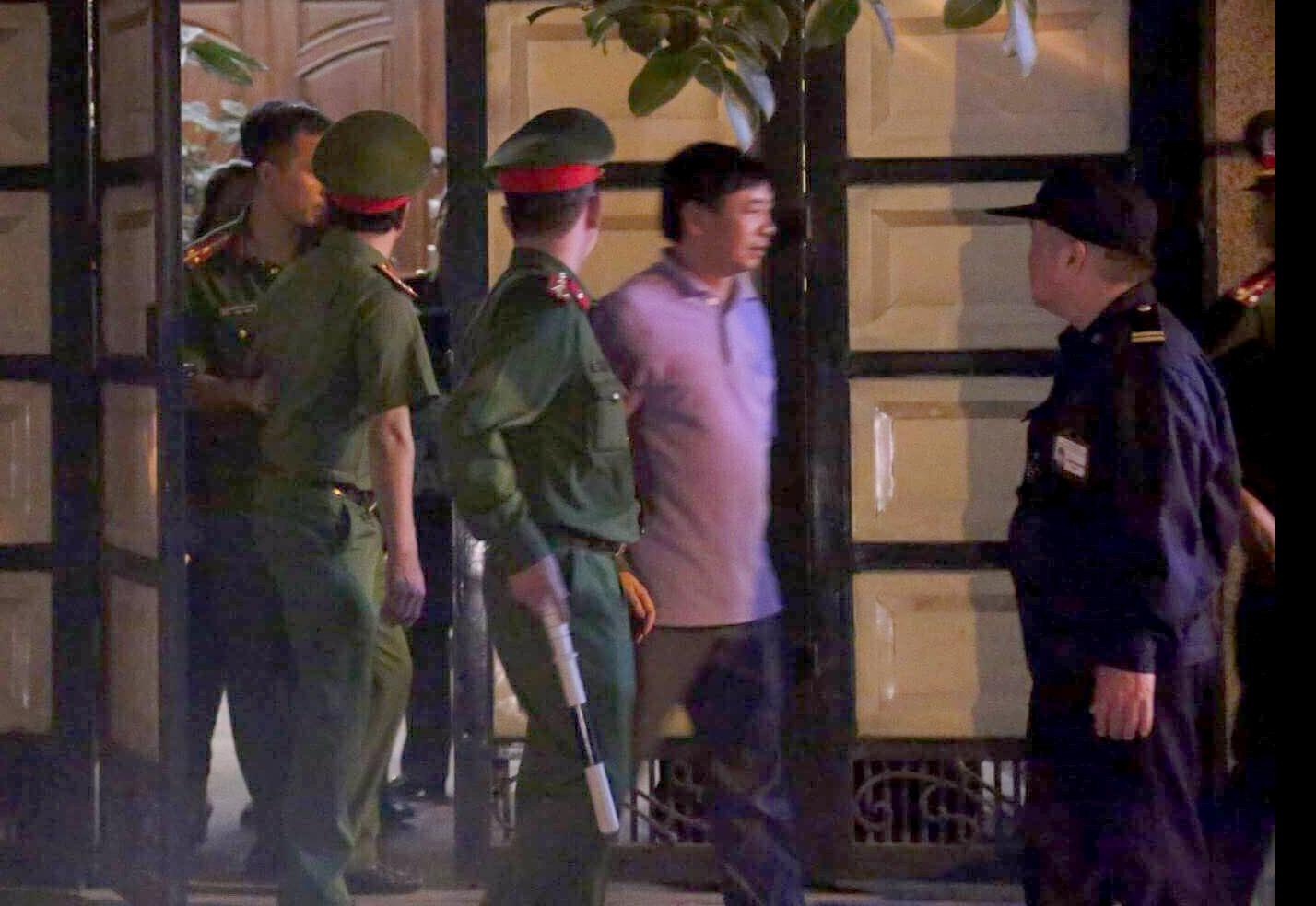 Vi sao cuu Tong cuc pho Tong cuc Tinh bao Phan Huu Tuan bi bat? hinh anh
