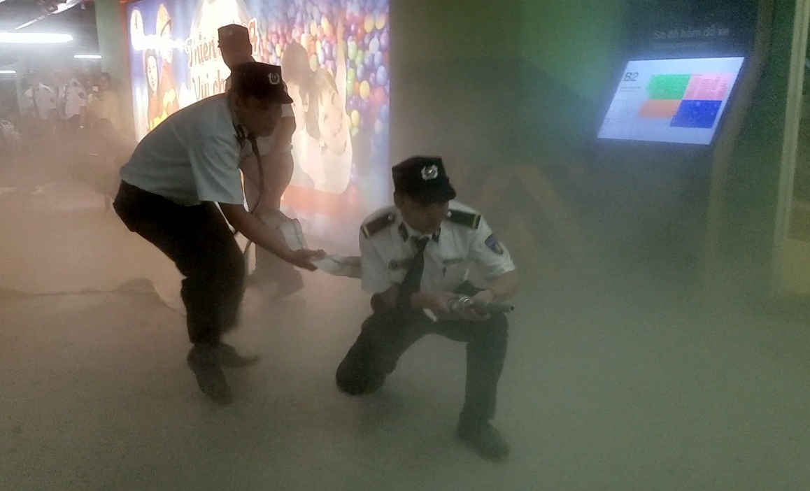 Thu truong Cong an kiem tra PCCC tai Times City anh 3