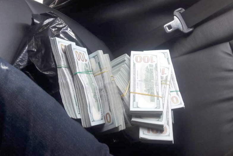 30 kg ma túy giấu trong lốp dự phòng chiếc Fortuner ảnh 3 30 kg ma tuy giau trong lop du phong chiec Fortuner anh 3