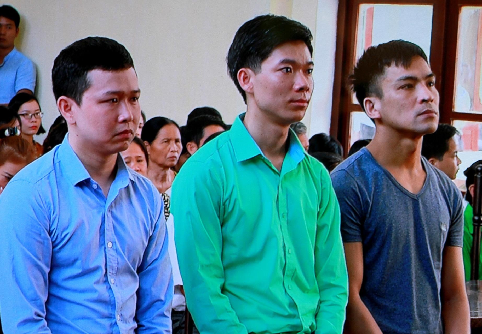 Vu chay than o Hoa Binh: Chi them 12 trieu, 8 benh nhan khong chet? hinh anh