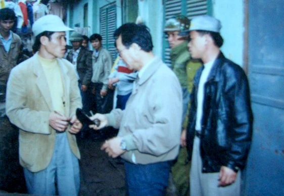 Trum xa hoi den anh 2