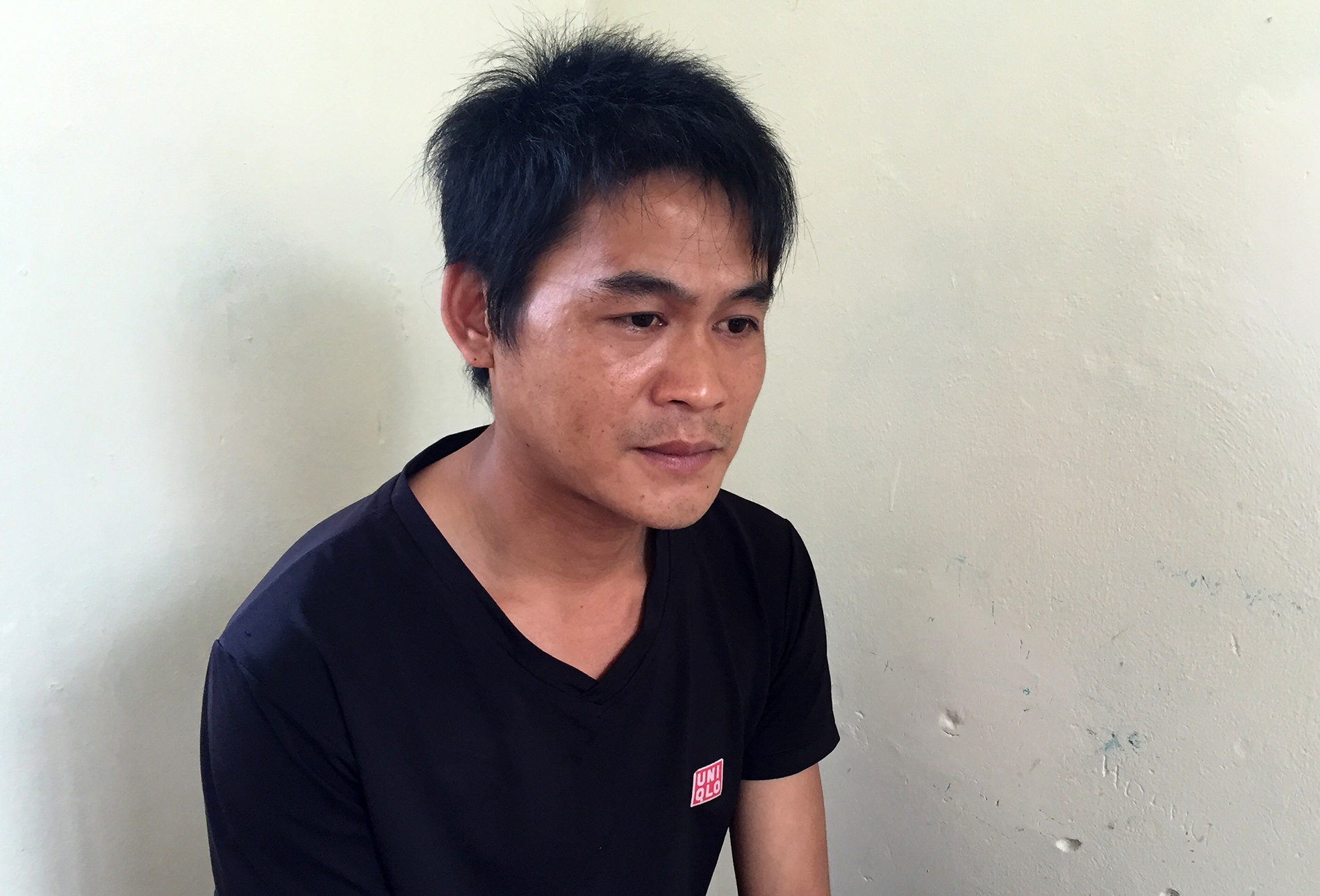 Khoi to thanh nien vac dao chem chet nguoi o quan bia hinh anh