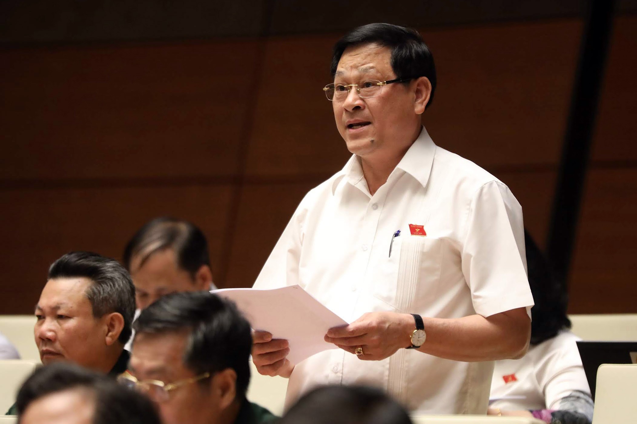 'Kinh te phat trien nhung xa hoi con nhieu viec dong troi' hinh anh