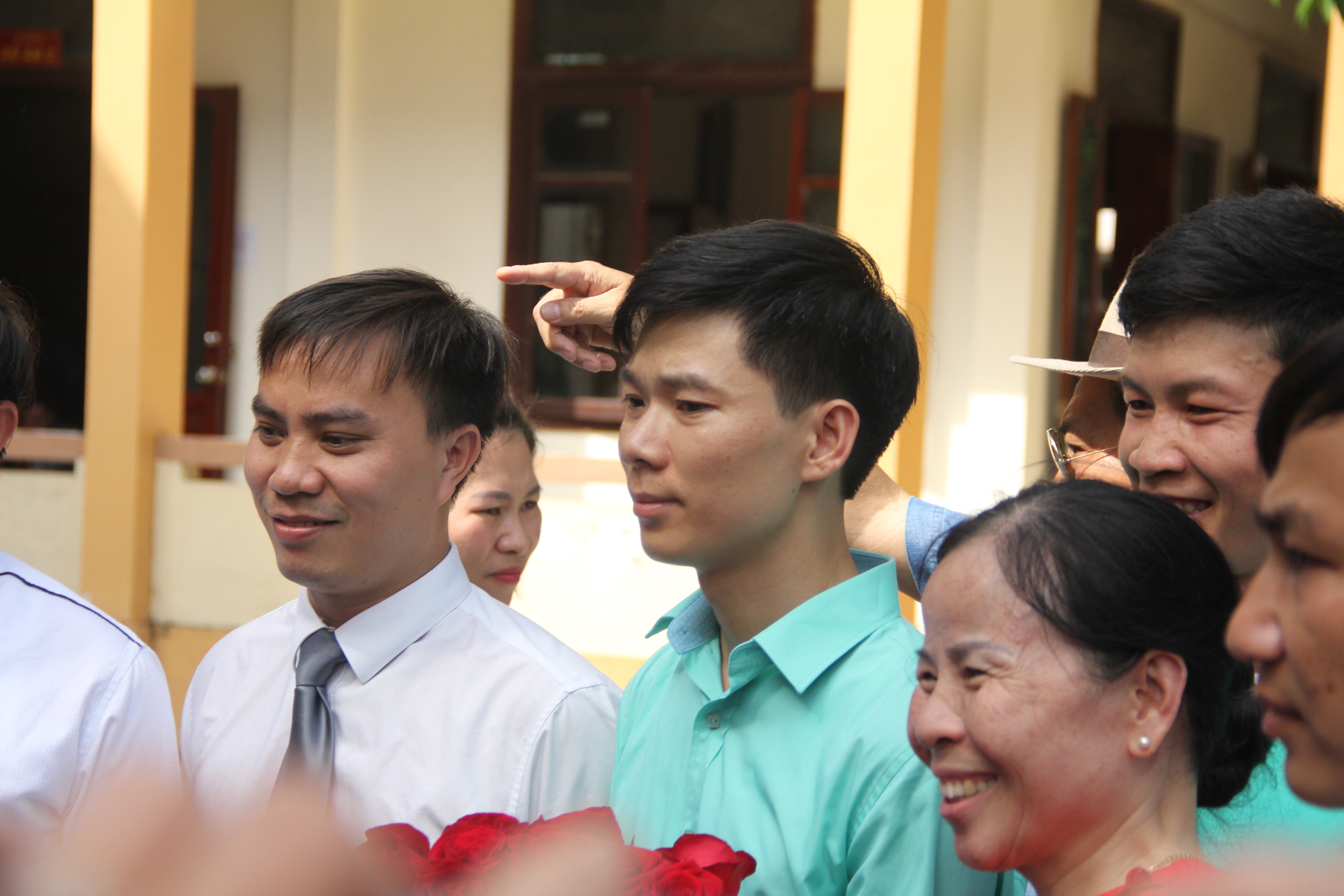 Khoi to pho giam doc benh vien Hoa Binh anh 2