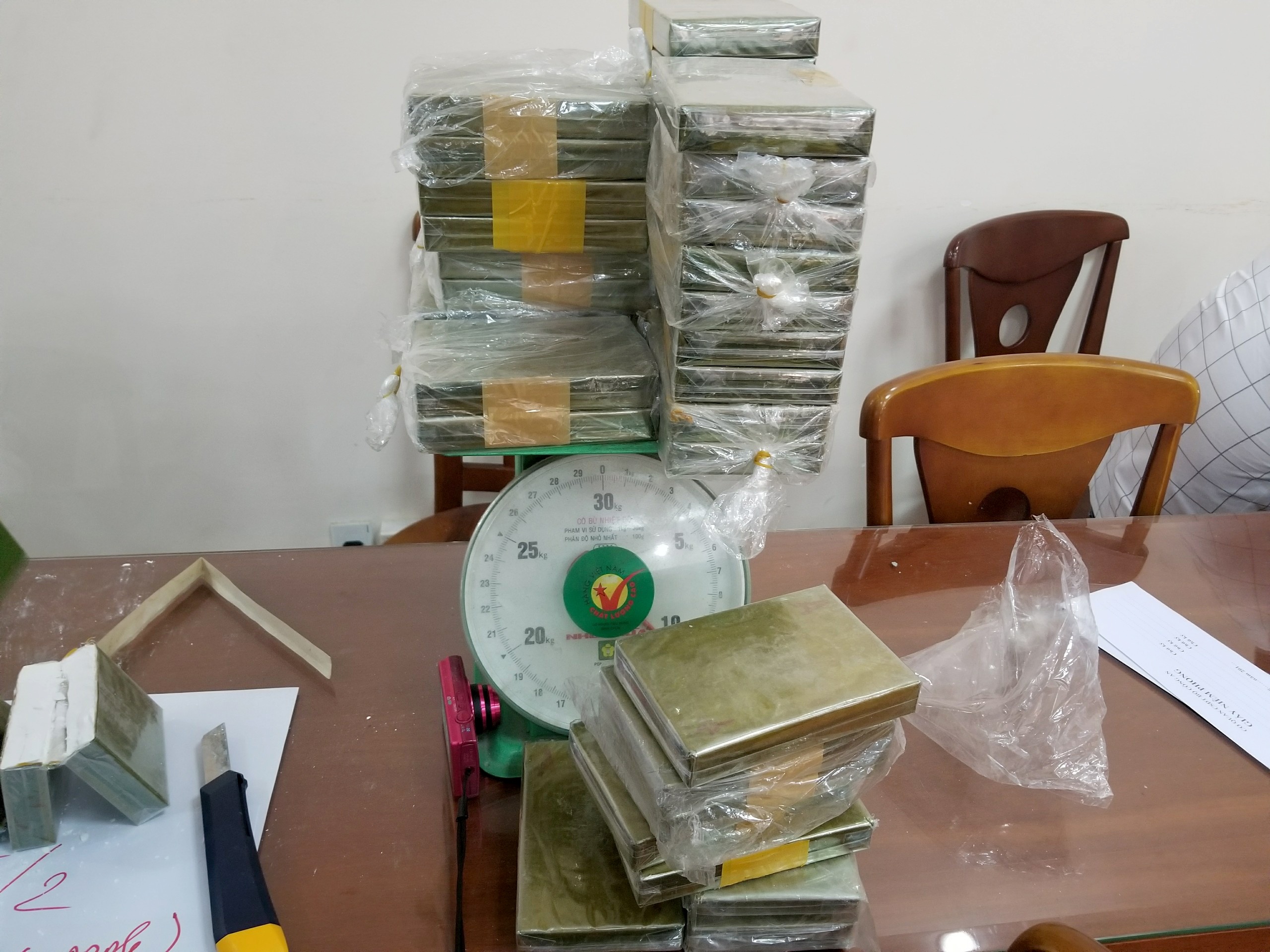 Đường dây ma túy lớn nhất Sài Gòn ảnh 3 Duong day ma tuy lon nhat Sai Gon anh 3