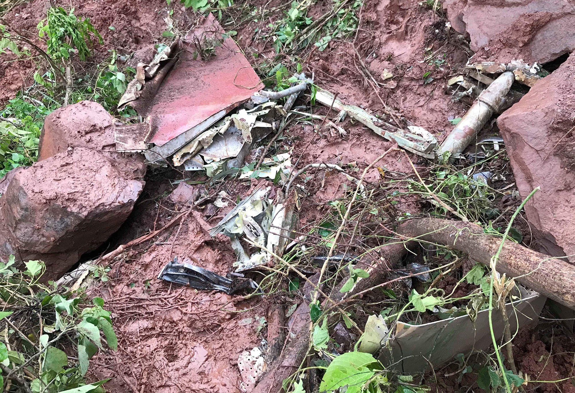 Hien truong vu roi may bay anh 3