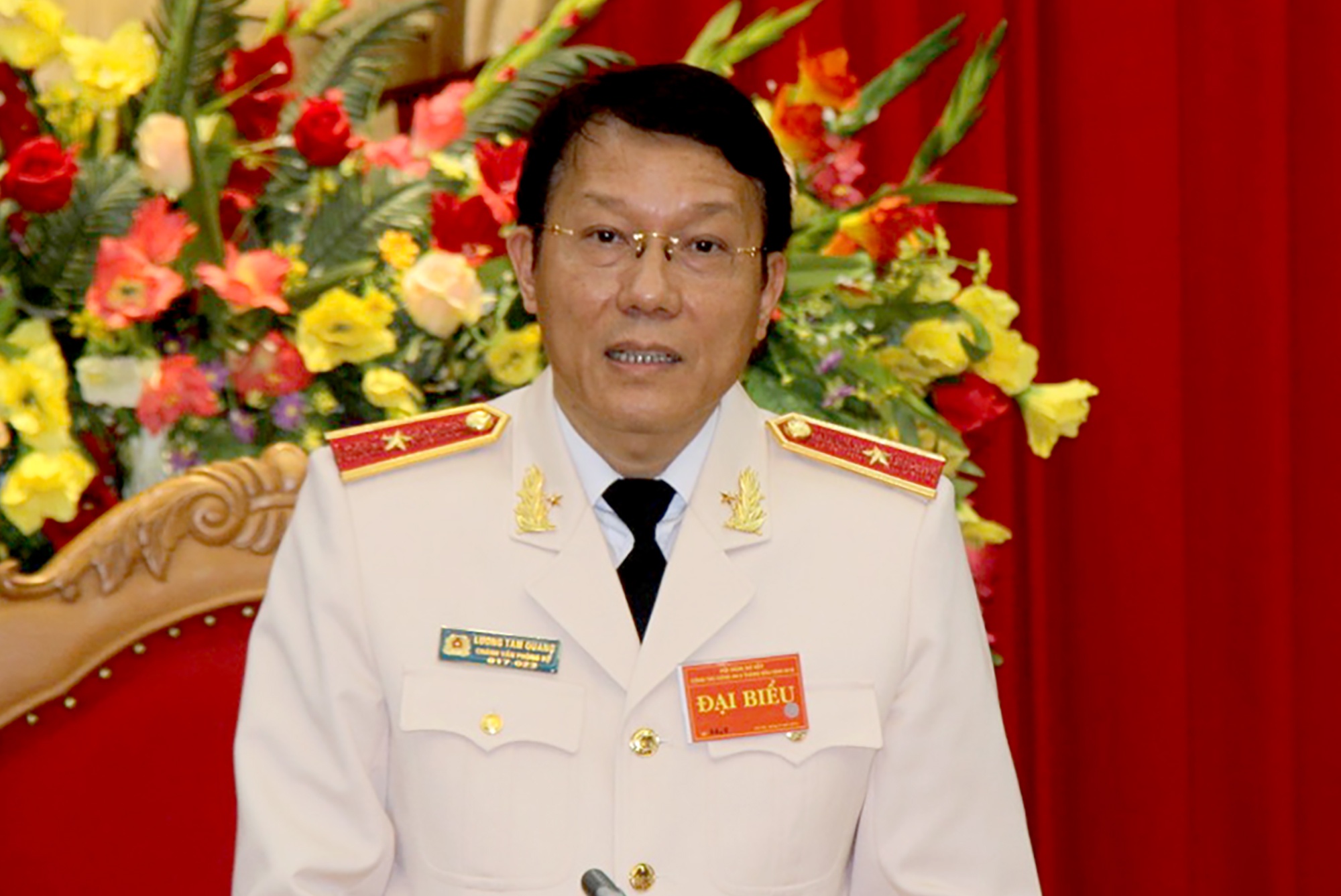 Bo Cong an tinh gian bo may anh 1