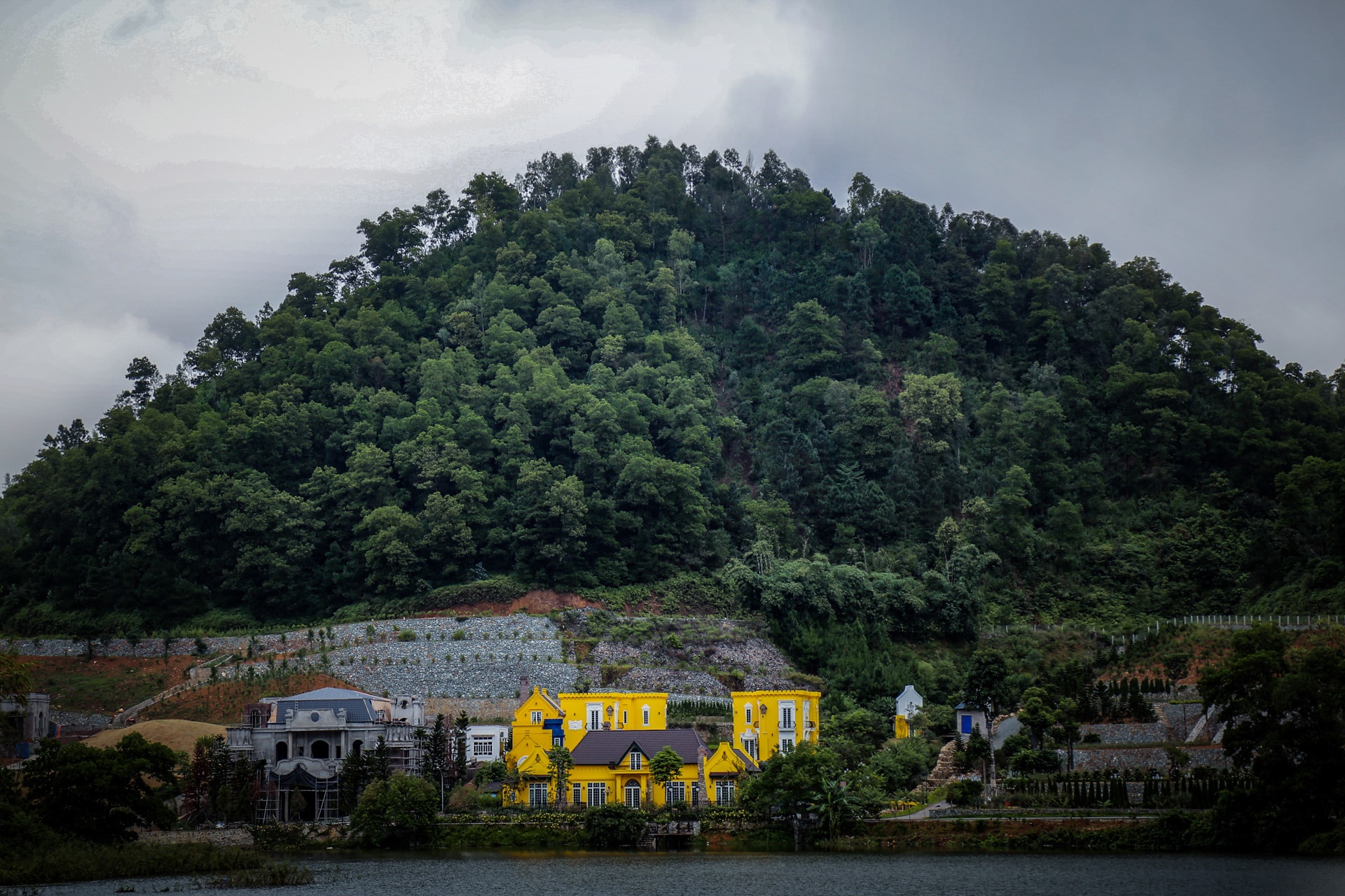 Soc Son cap so do tren dat rung anh 1