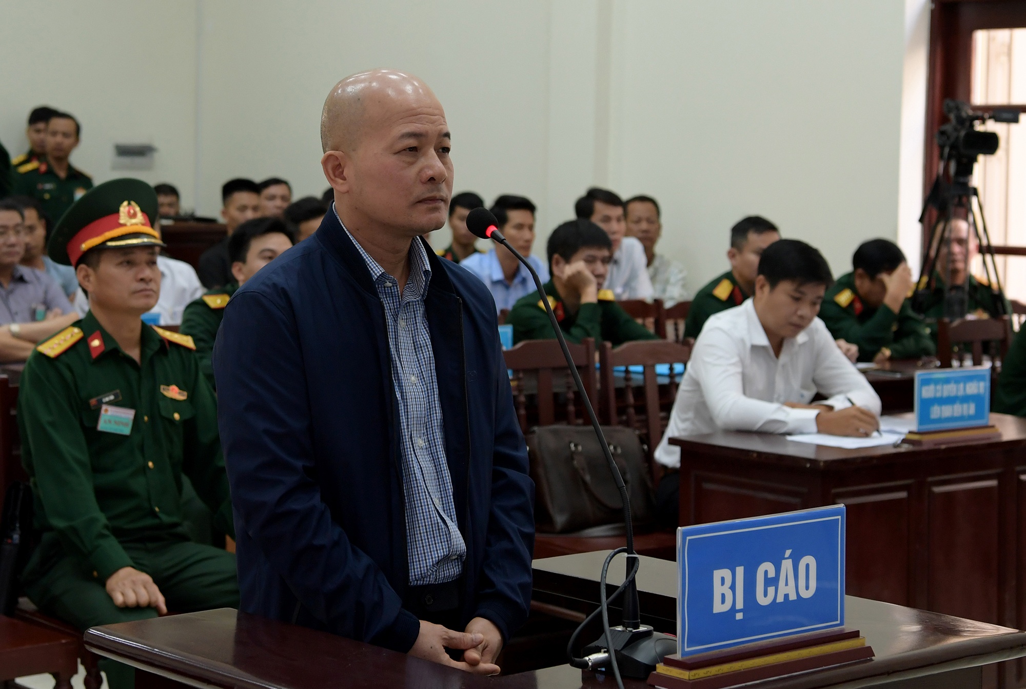 Cuu GD Cong ty Thai Son: Bi cao la bu nhin, Ut 'troc' moi thuc quyen hinh anh