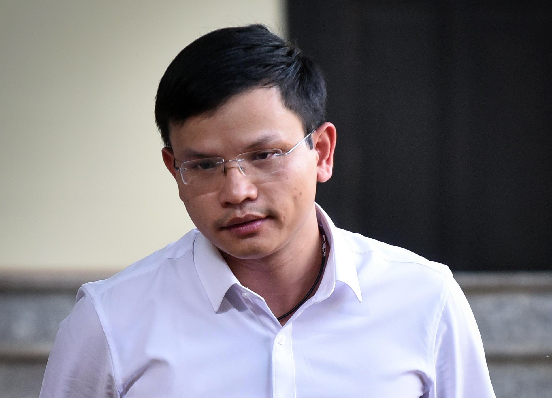 Xet hoi dong pham cua trum co bac anh 3