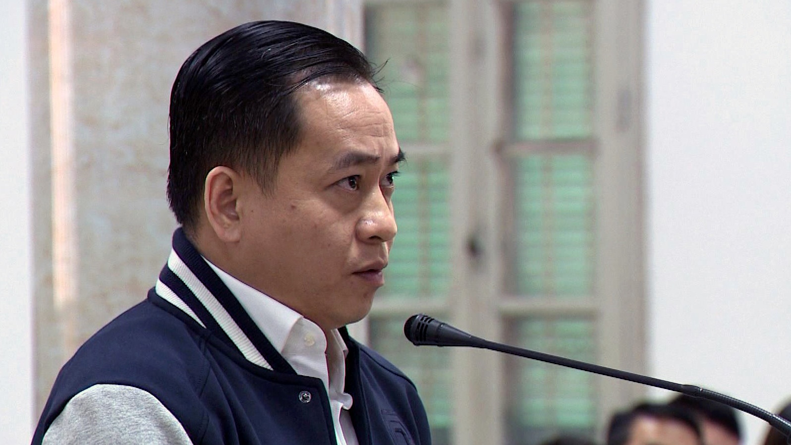 Vu 'nhom' tu bao chua sau khi bi de nghi 14-15 nam tu hinh anh