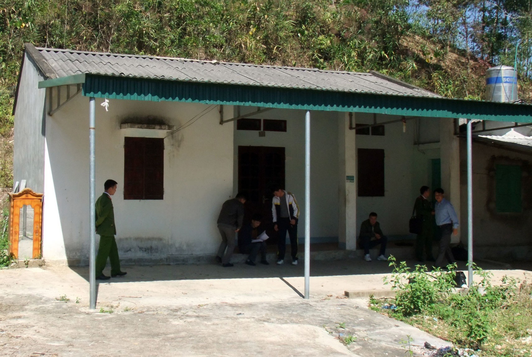 Nu sinh bi giet o Dien Bien anh 2