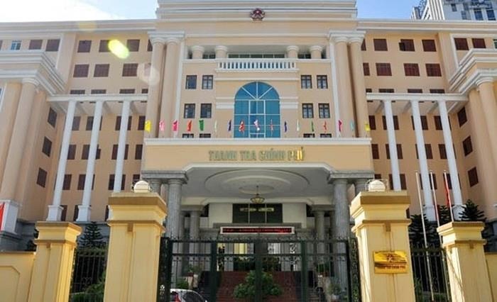 Can bo Thanh tra Chinh phu tra lai hang tram trieu dong cho me liet si hinh anh