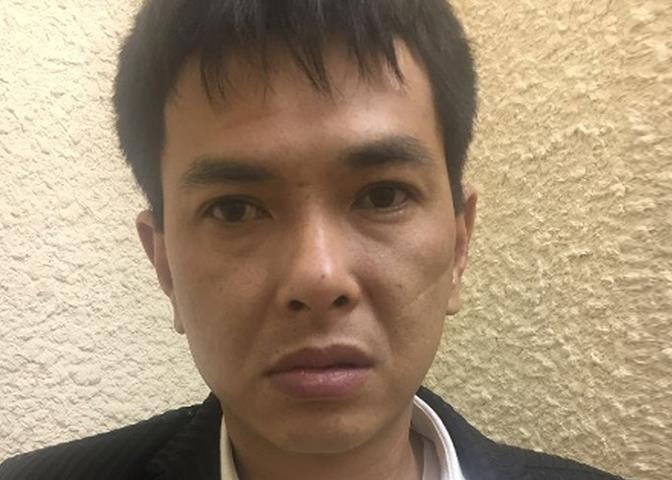 Loi khai ke no sung cuop tien o cho Long Bien hinh anh