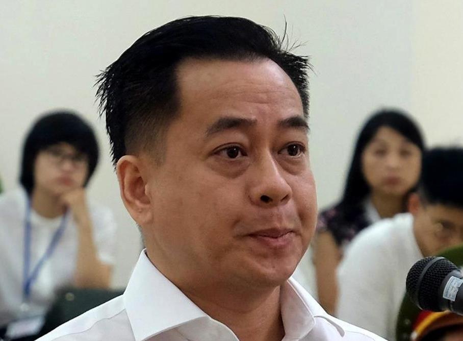 Noi loi sau cung, Vu 'Nhom' xin loi 2 cuu Thu truong Bo Cong an hinh anh