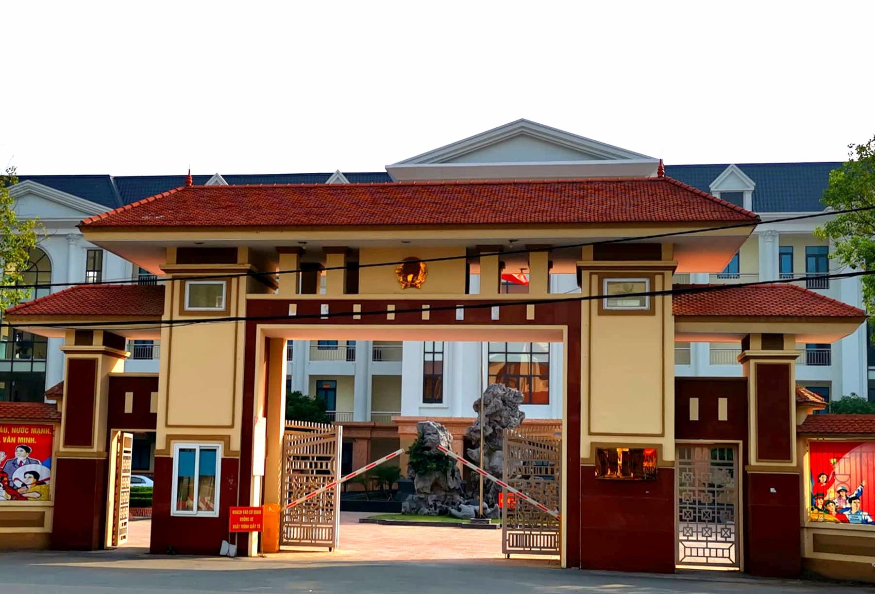 Thanh tra Bo Xay dung nhan tien cua ai anh 2