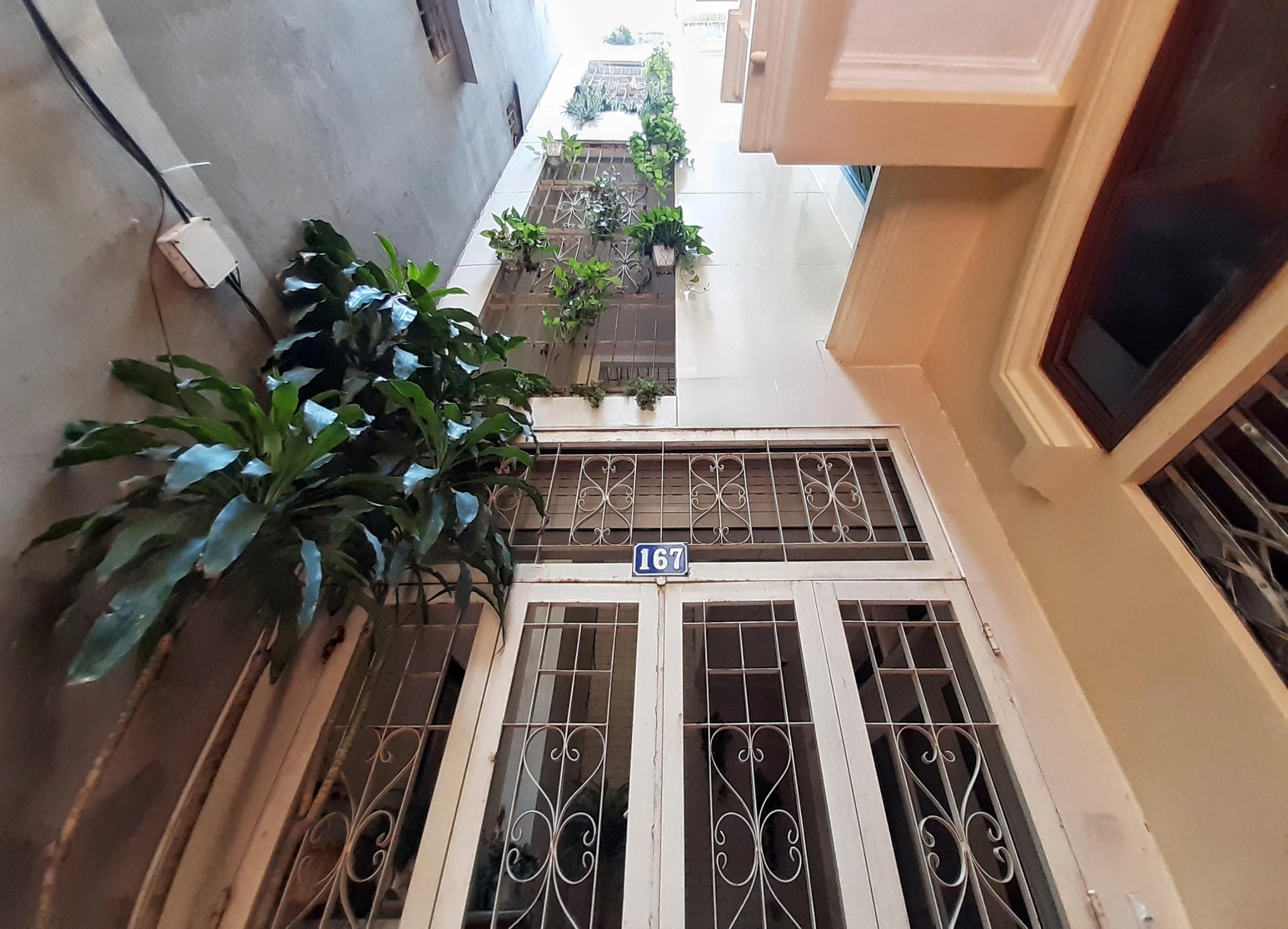 Phong toa tai san anh 2