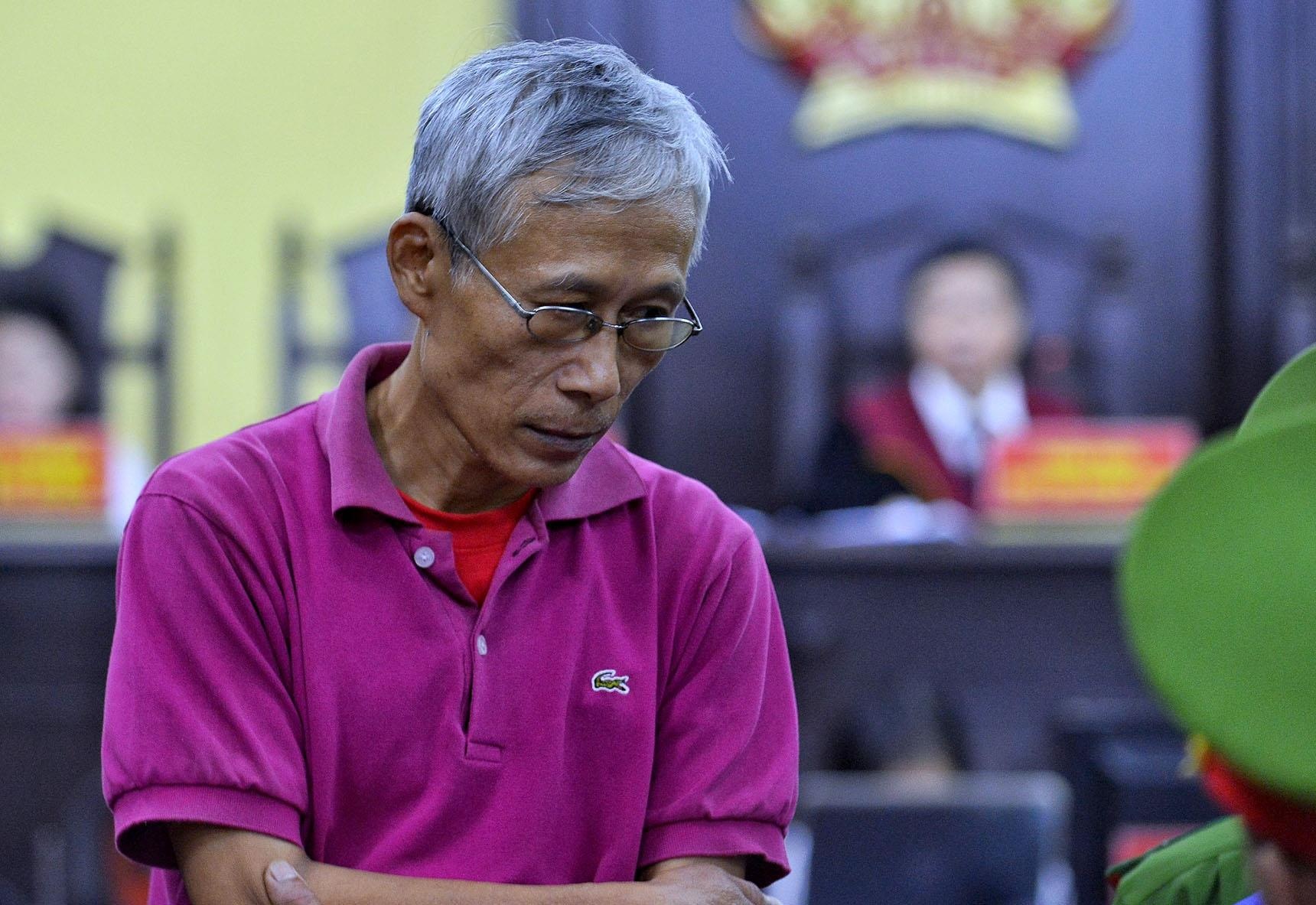 Hai cuu cong an tiep tay vu sua diem thi o Son La ra sao? hinh anh